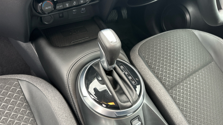 Nissan Juke 1.6 Hybrid N-Connecta 5dr Auto Hybrid Hatchback